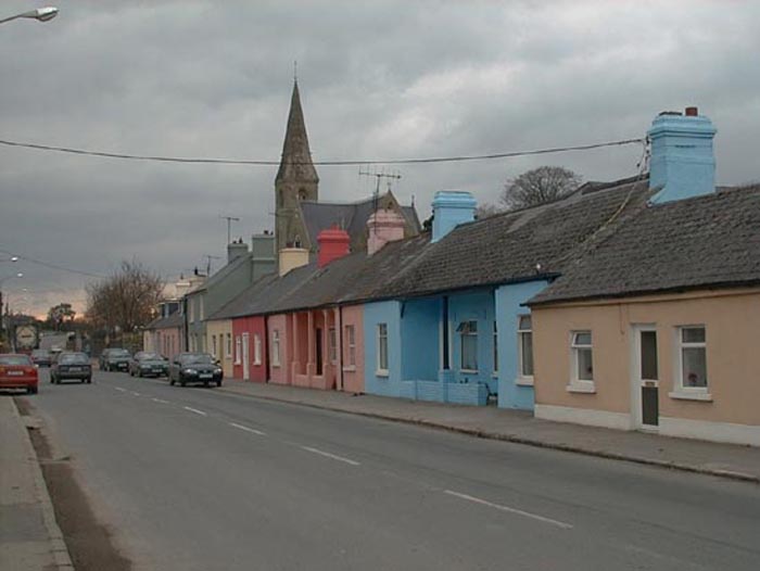 Main Street Enniskeane.jpg 42.2K